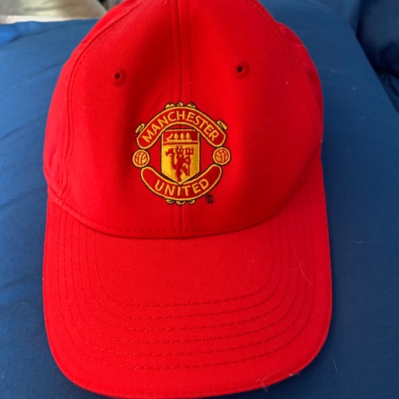 Manchester United Hat - Picture 1 of 5